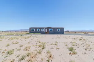 1785 E Antelope St, Silver Springs, NV 89429 - Photo 1