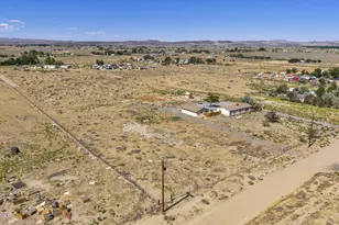 2290 E Cougar St, Silver Springs, NV 89429 - Photo 16