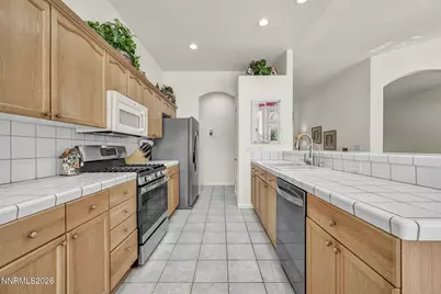 7916 Del Fuego Drive, Sparks, NV 89436 - Photo 8