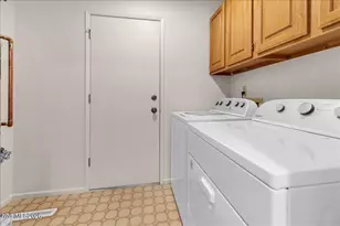 2212 Sycamore Glen Dr, Sparks, NV 89434 - Photo 26