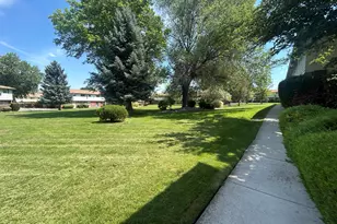 396 Smithridge Park, Reno, NV 89502 - Photo 10