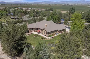 1030 Lakeside Dr, Gardnerville, NV 89460 - Photo 4
