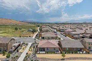 1310 Harness Ct, Sparks, NV 89436 - Photo 4