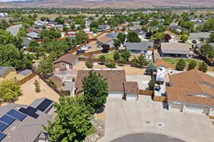 24 Sharp Springs Ct, Spanish Springs, NV 89436 - Photo 4