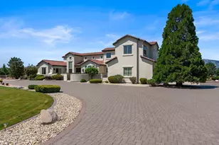 1224 Golden Eagle Ct, Gardnerville, NV 89410 - Photo 4