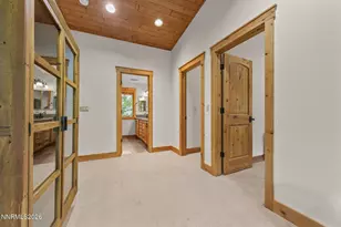 359 Summit Dr, Stateline, NV 89449 - Photo 28