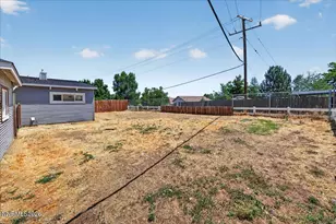 12310 Rocky Mountain St, Reno, NV 89506 - Photo 24