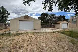 6240 Nugget Dr, Winnemucca, NV 89445 - Photo 2