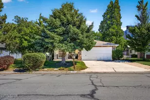 1055 Curti Dr, Reno, NV 89502 - Photo 2