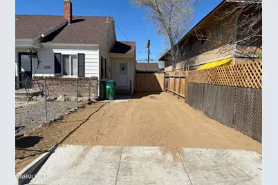 1522 F Street #A and B, Sparks, NV 89431 - Photo 2