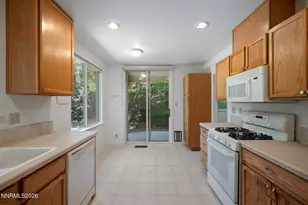 2555 Glen Eagles Dr, Reno, NV 89523 - Photo 6