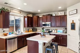 3959 White Oak Ln, Sparks, NV 89436 - Photo 14