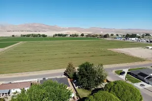 230 N Mountain View St, Yerington, NV 89447 - Photo 28