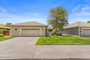 1785 Mahogany Cir, Minden, NV 89423 - Photo 4