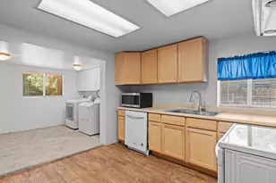 1239 Patrick Ave, Reno, NV 89509 - Photo 10
