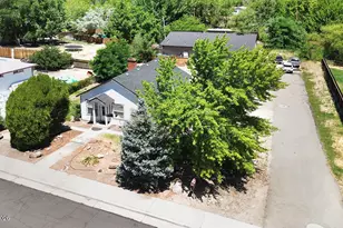 1295 Feather Way, Reno, NV 89509 - Photo 4
