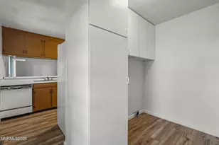 1310 Earl Dr, Reno, NV 89503 - Photo 24