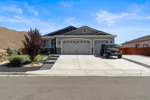 17859 Davis Mdw Ct, Reno, NV 89508 - Photo 2