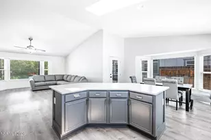 2291 Penguin Dr, Sparks, NV 89441 - Photo 8