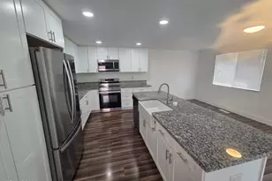 1055 Tudor Ct, Reno, NV 89503 - Photo 10