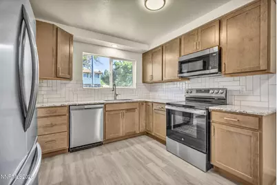 545 Smithridge Park, Reno, NV 89502 - Photo 6