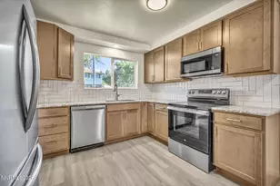 545 Smithridge Park, Reno, NV 89502 - Photo 6