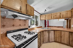 230 E Gepford Pkwy, Sun Valley, NV 89433 - Photo 14