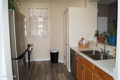 8630 Malibu Drive, Reno, NV 89506 - Photo 8