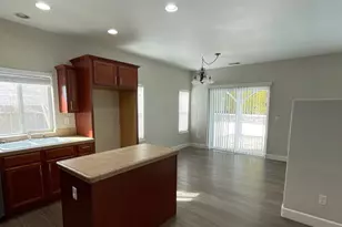 5055 Coggins Rd, Reno, NV 89506 - Photo 6