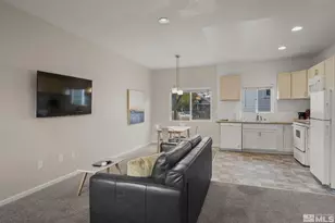 121 Caliente St, Reno, NV 89509 - Photo 2