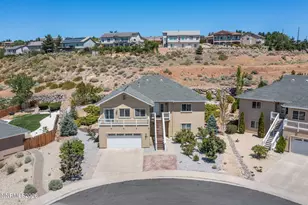 955 Demos Ct, Reno, NV 89512 - Photo 2
