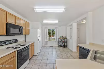 9490 Autumn Leaf Way, Reno, NV 89506 - Photo 8