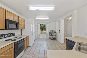 9490 Autumn Leaf Way, Reno, NV 89506 - Photo 8