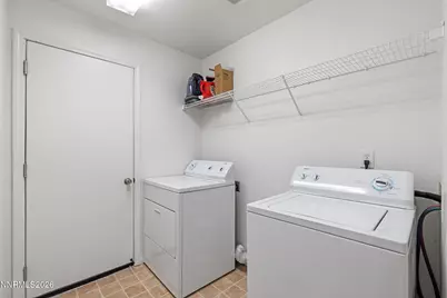 9490 Autumn Leaf Way, Reno, NV 89506 - Photo 14