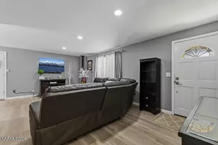 1289 Franklin Ln, Gardnerville, NV 89460 - Photo 4