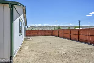 17704 Georgetown Dr, Reno, NV 89508 - Photo 30