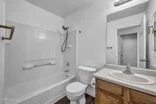 17704 Georgetown Dr, Reno, NV 89508 - Photo 20