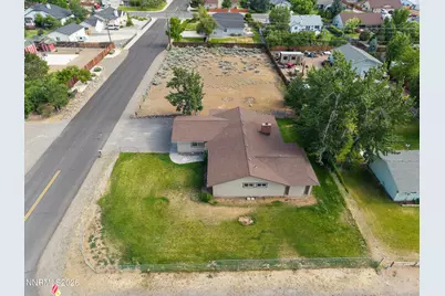 802 Lyell Way, Gardnerville, NV 89460 - Photo 46