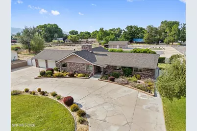 420 Country Drive, Fernley, NV 89408 - Photo 2