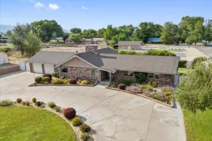 420 Country Dr, Fernley, NV 89408 - Photo 2
