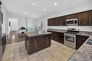 18223 Kodiak Bear Ct, Reno, NV 89508 - Photo 16