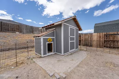333 Emigrant Way, Fernley, NV 89408 - Photo 32