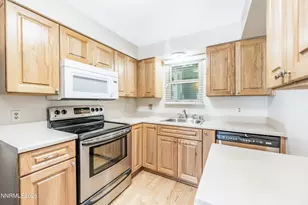 3985 Kentwood Ct, Reno, NV 89503 - Photo 6