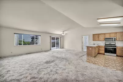 692 Lassen Way, Gardnerville, NV 89460 - Photo 4