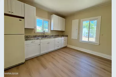 213 1/2 E 4th Street, Winnemucca, NV 89445 - Photo 2