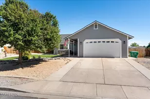 310 Veronica Ave, Sparks, NV 89436 - Photo 2