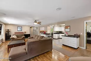 2255 Parkway Dr, Reno, NV 89502 - Photo 16