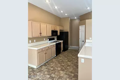 7874 Tormes Court, Sparks, NV 89436 - Photo 10