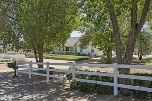 611 Rabe Way, Carson City, NV 89701 - Photo 2