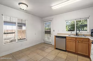 7775 Tulear St, Reno, NV 89506 - Photo 8